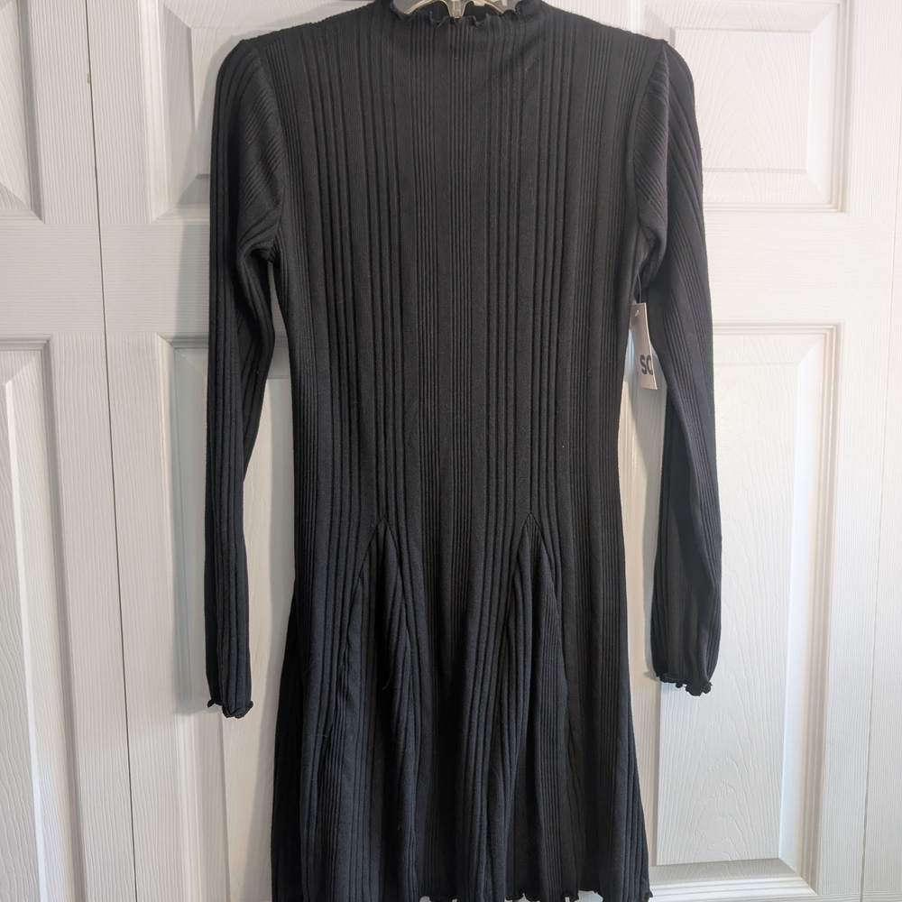Elegant Black Ribbed Dress
